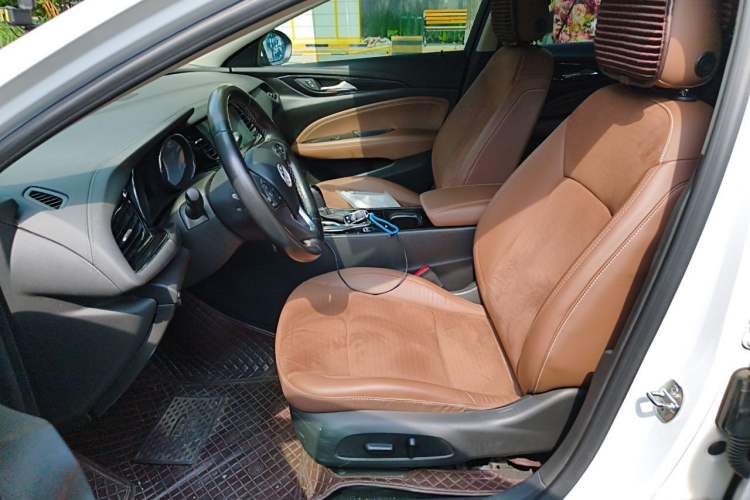 Used Buick Regal 2017 20T Luxury Model Left Front Seat