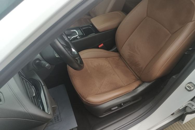 Used Buick Regal 2017 20T Elite Edition Left Front Seat