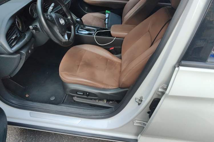 Used Buick Regal 2017 20T Elite Edition Left Front Seat