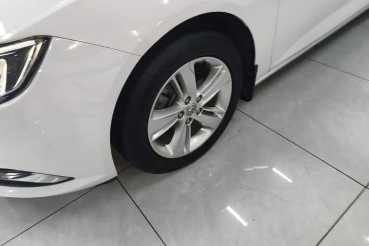 Used Buick Regal 2017 20T Elite Edition Left Front Wheel Hub