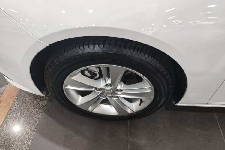 Used Buick Regal 2017 20T Elite Edition Left Front Wheel Hub