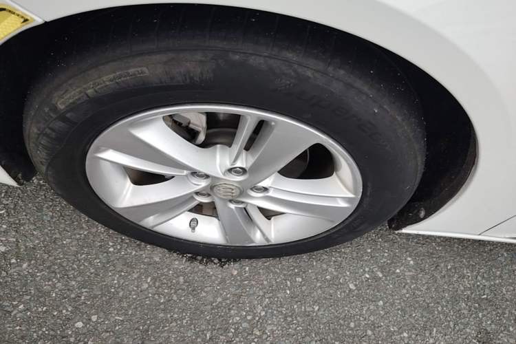 Used Buick Regal 2017 20T Elite Edition Left Front Wheel Hub