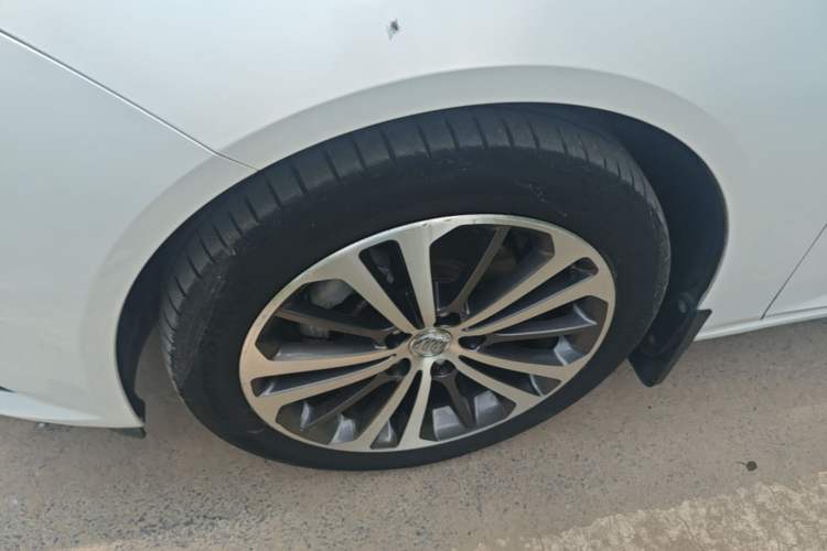 Used Buick Regal 2017 20T Prestige Model Left Front Wheel Hub