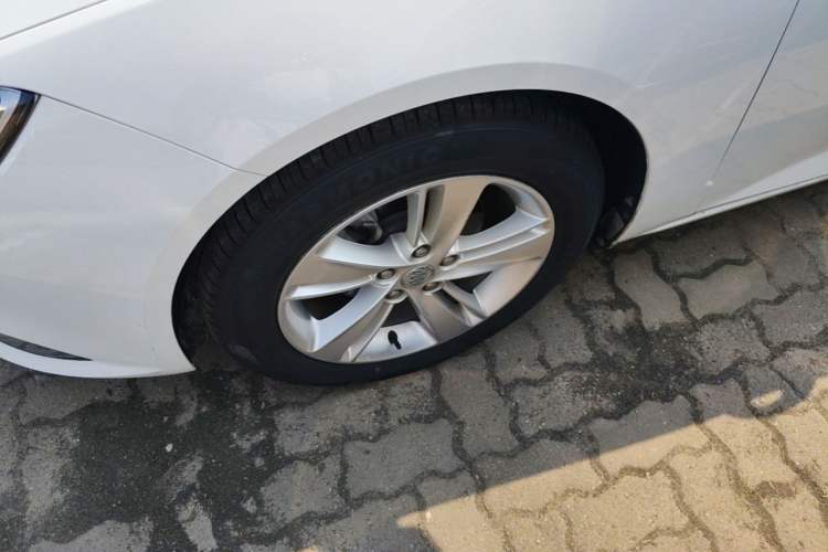 Used Buick Regal 2017 20T Elite Edition Left Front Wheel Hub