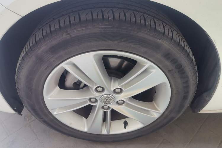 Used Buick Regal 2017 20T Elite Edition Left Front Wheel Hub
