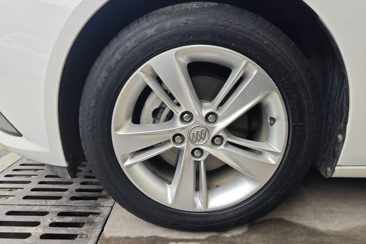 Used Buick Regal 2017 20T Elite Edition Left Front Wheel Hub