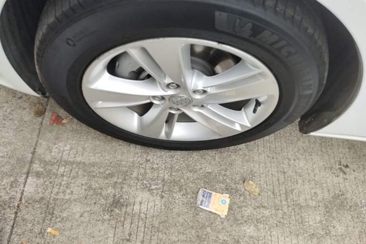 Used Buick Regal 2017 20T Elite Edition Left Front Wheel Hub