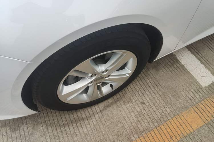 Used Buick Regal 2017 20T Elite Edition Left Front Wheel Hub