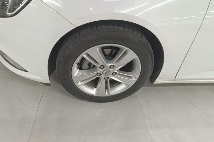 Used Buick Regal 2017 20T Elite Edition Left Front Wheel Hub