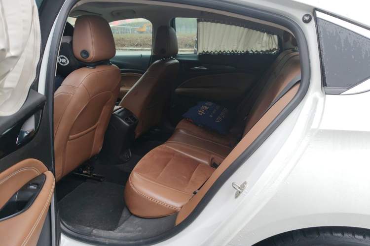 Used Buick Regal 2017 20T Elite Edition Left Rear Seat