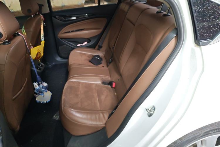 Used Buick Regal 2017 20T Elite Edition Left Rear Seat
