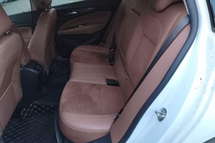 Used Buick Regal 2017 20T Luxury Model Left Rear Seat