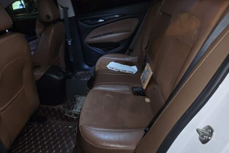 Used Buick Regal 2017 20T Luxury Model Left Rear Seat