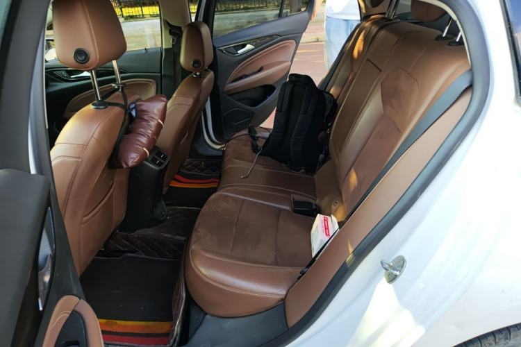 Used Buick Regal 2017 28T Luxury Edition Left Rear Seat