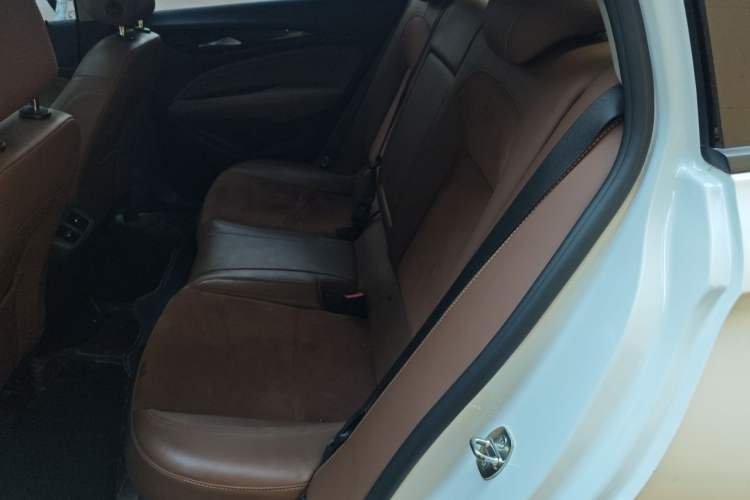 Used Buick Regal 2017 20T Elite Edition Left Rear Seat