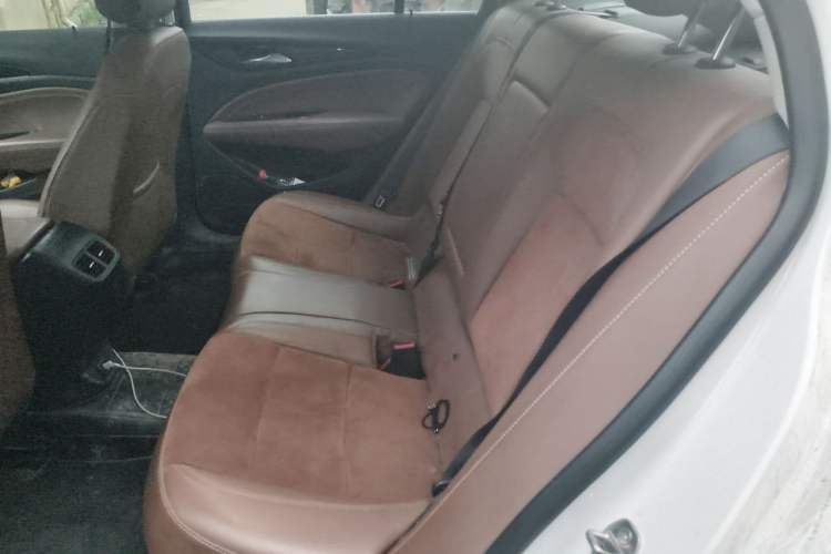 Used Buick Regal 2017 20T Elite Edition Left Rear Seat