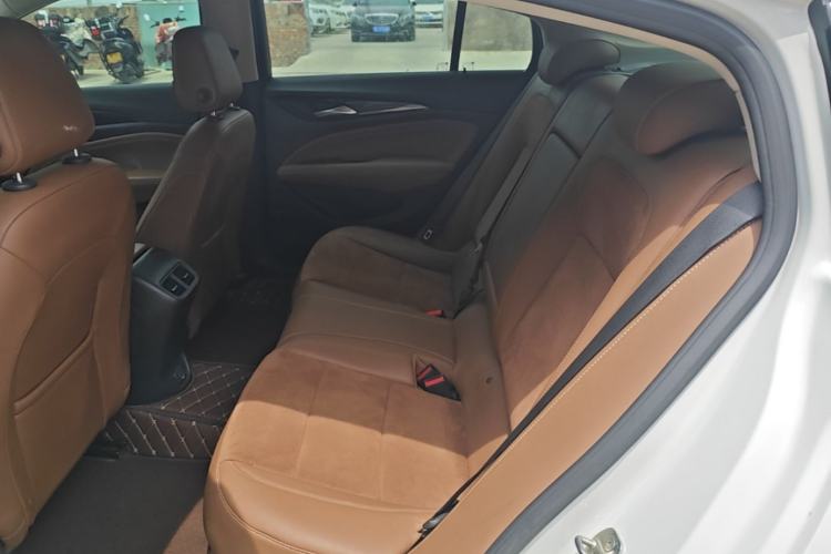 Used Buick Regal 2017 20T Elite Edition Left Rear Seat