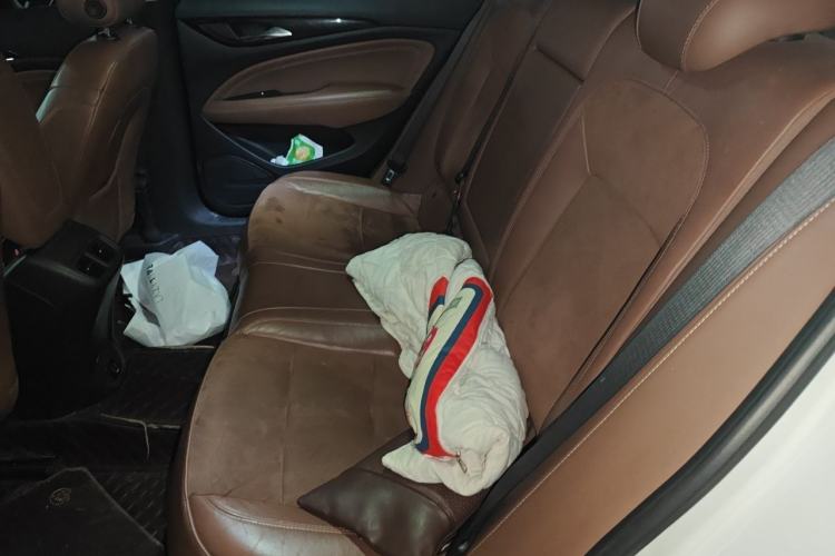 Used Buick Regal 2017 20T Elite Edition Left Rear Seat