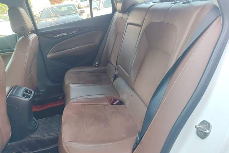 Used Buick Regal 2017 28T Luxury Edition Left Rear Seat