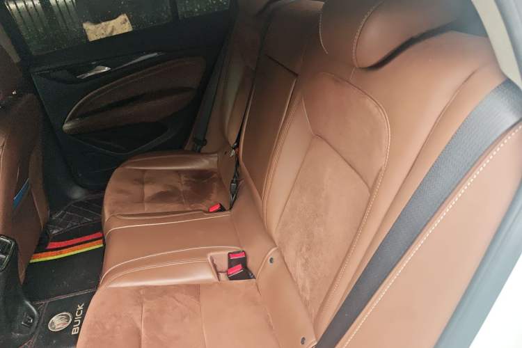 Used Buick Regal 2017 20T Elite Edition Left Rear Seat
