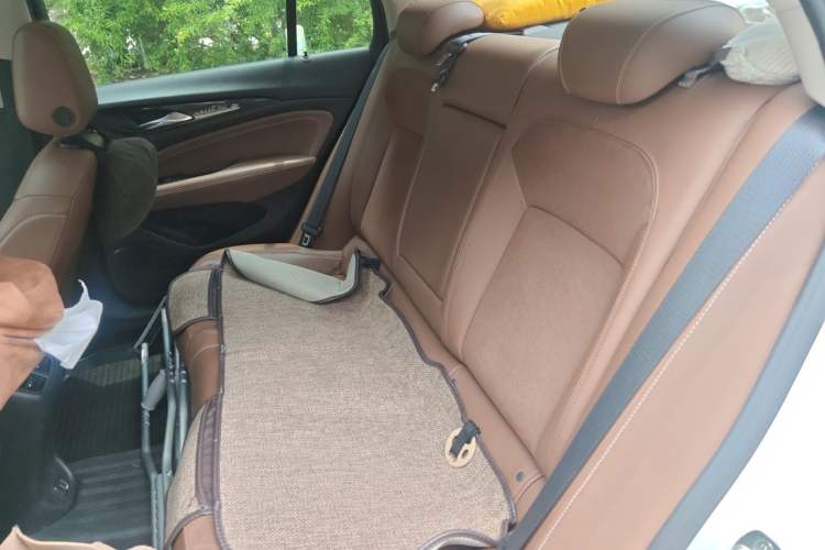 Used Buick Regal 2017 28T Luxury Edition Left Rear Seat