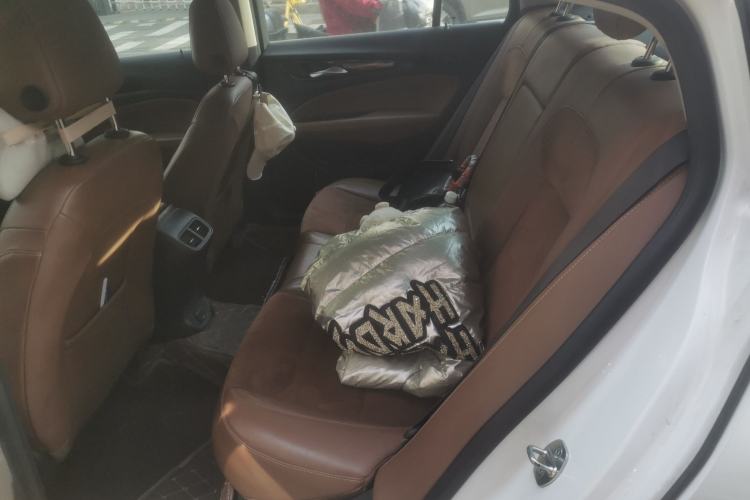 Used Buick Regal 2017 20T Elite Edition Left Rear Seat