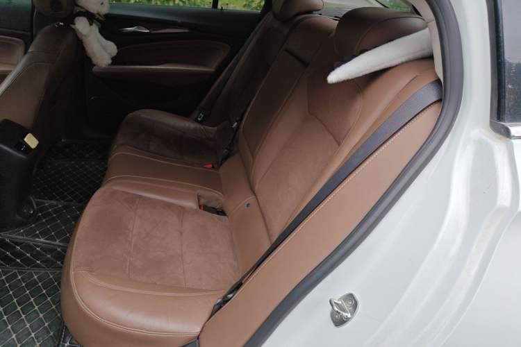 Used Buick Regal 2017 28T Luxury Edition Left Rear Seat
