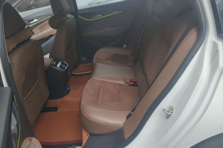 Used Buick Regal 2017 20T Luxury Model Left Rear Seat