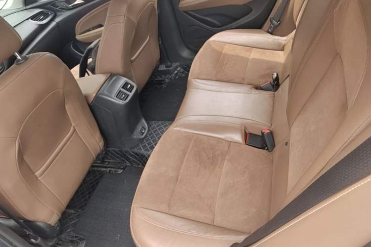Used Buick Regal 2017 20T Elite Edition Left Rear Seat