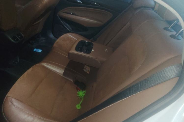 Used Buick Regal 2017 20T Elite Edition Left Rear Seat