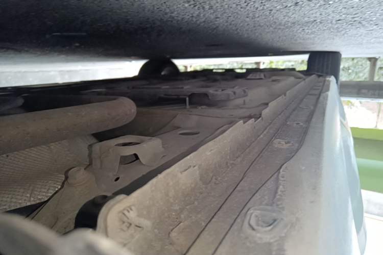 Used Buick Regal 2017 20T Luxury Model Left Side Sill
