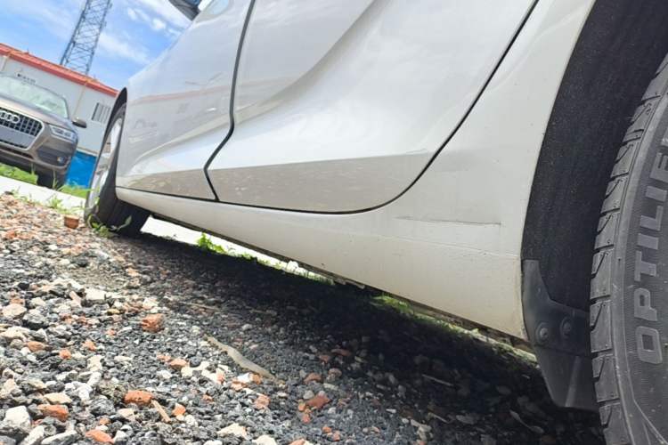 Used Buick Regal 2017 20T Elite Edition Left Side Sill