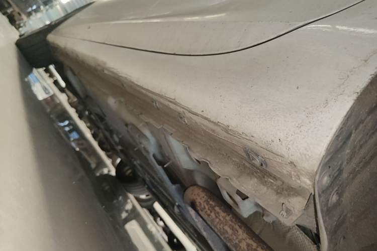 Used Buick Regal 2017 28T Luxury Edition Left Side Sill