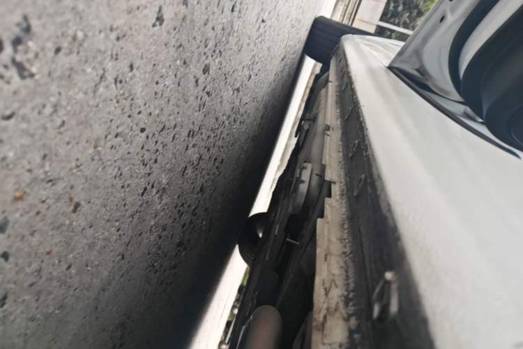 Used Buick Regal 2017 20T Luxury Model Left Side Sill