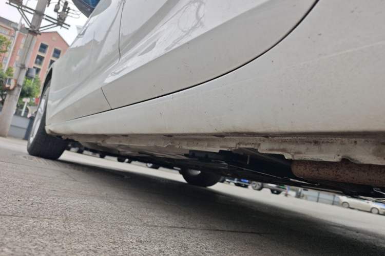 Used Buick Regal 2017 20T Elite Edition Left Side Sill