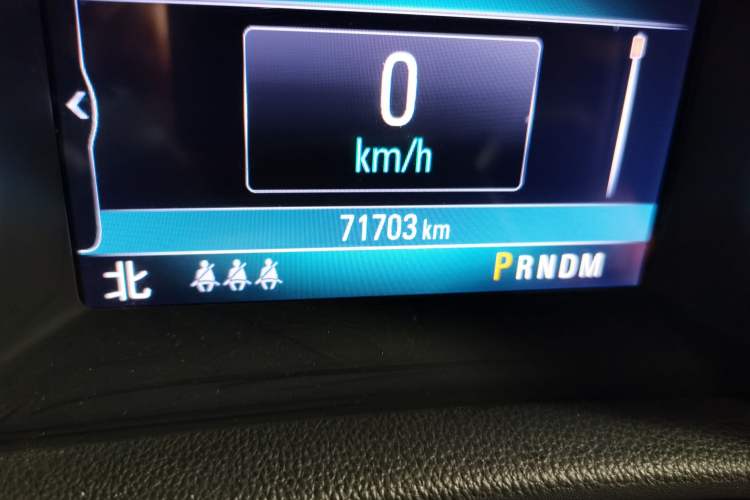Used Buick Regal 2017 20T Elite Edition Odometer Close Up