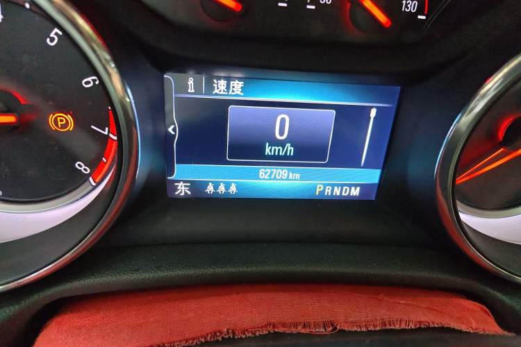 Used Buick Regal 2017 20T Luxury Model Odometer Close Up