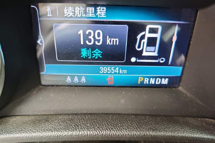 Used Buick Regal 2017 20T Elite Edition Odometer Close Up