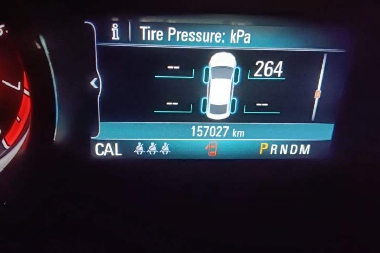 Used Buick Regal 2017 20T Elite Edition Odometer Close Up