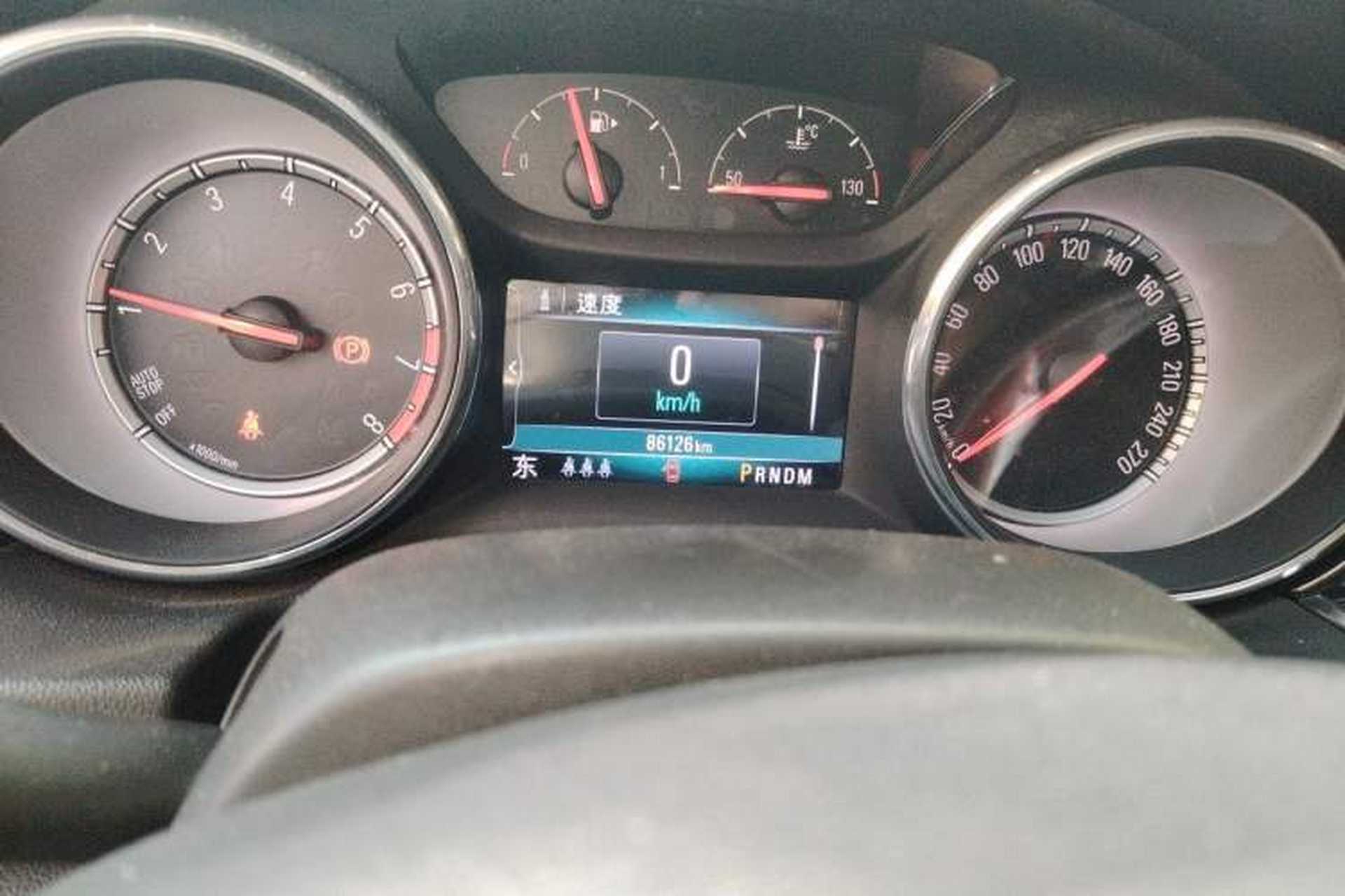 Used Buick Regal 2017 20T Elite Edition Odometer Close Up