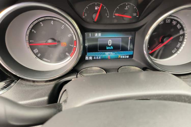 Used Buick Regal 2017 20T Elite Edition Odometer Close Up