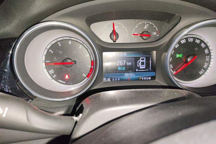 Used Buick Regal 2017 20T Luxury Model Odometer Close Up