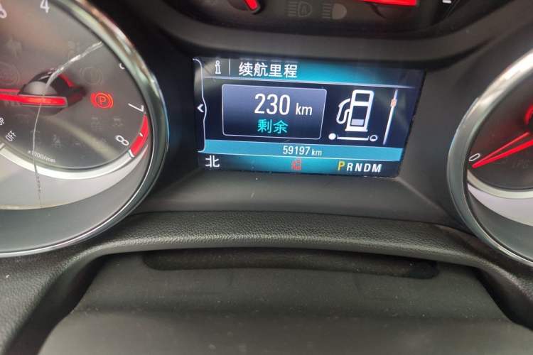 Used Buick Regal 2017 20T Luxury Model Odometer Close Up