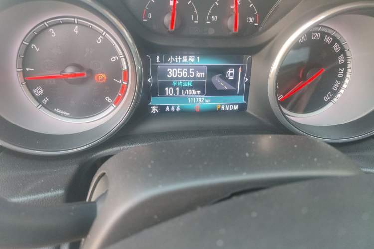 Used Buick Regal 2017 20T Elite Edition Odometer Close Up