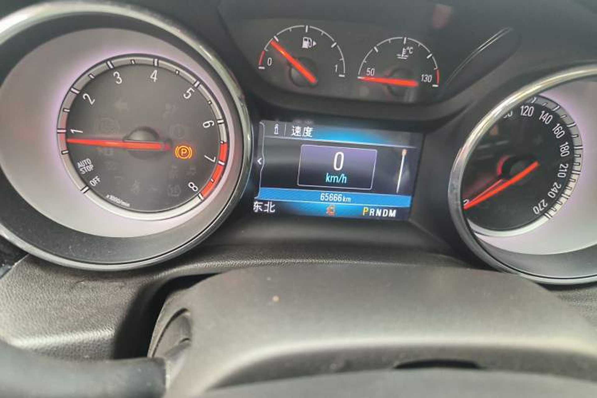 Used Buick Regal 2017 20T Luxury Model Odometer Close Up