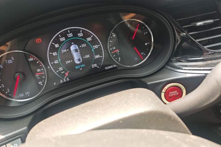 Used Buick Regal 2017 20T Prestige Model Odometer Close Up