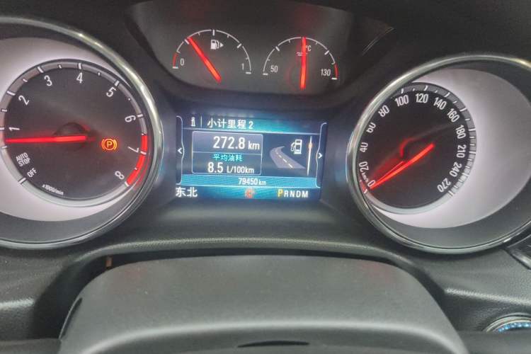 Used Buick Regal 2017 20T Luxury Model Odometer Close Up