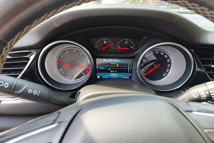 Used Buick Regal 2017 20T Luxury Model Odometer Close Up