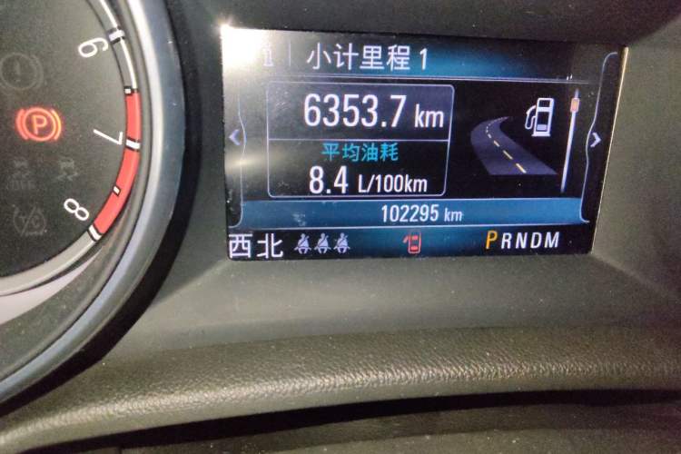 Used Buick Regal 2017 20T Luxury Model Odometer Close Up