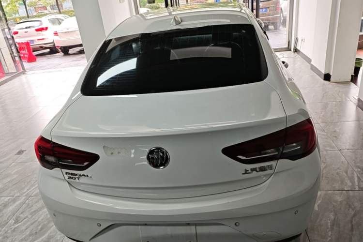Used Buick Regal 2017 20T Elite Edition Rear